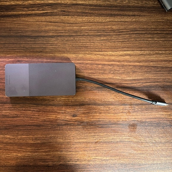 MCY Docking Station - Picture 2 of 4